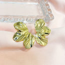 BRINCO MEIA FLOR AMASSADA (019060)