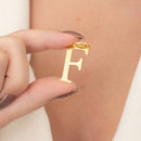 PINGENTE LETRA \"F\" GRANDE (018222)