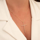 COLAR FEMININO PINGENTE CRUZ CRAVEJADA NA VENEZIANA (021551)