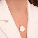COLAR PINGENTE ORGÂNICO BRANCO (022259)