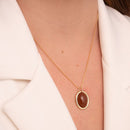 COLAR Pingente OVAL MARROM COM BORDA DOURADA (022268)